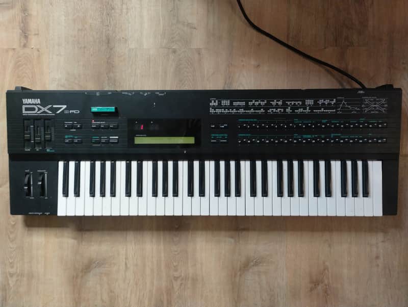 Yamaha DX7IIFD 16-Voice Synthesizer with Floppy Drive and Expansion Cartridge 1986 - 1989 image 1