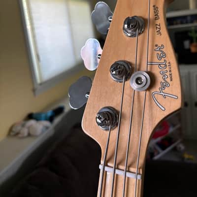 Fender American Standard Jazz Bass with Maple Fretboard 2008 - 2016 - Black image 2