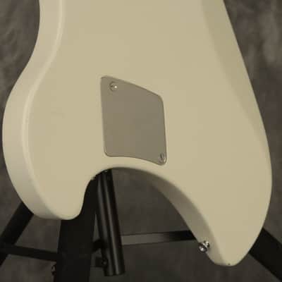 1970's Ovation BREADWINNER White with very early features image 17