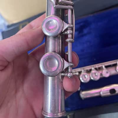 King Cleveland 610 Flute w/ Hard Case Blue Lining (parts/ repairable) image 17
