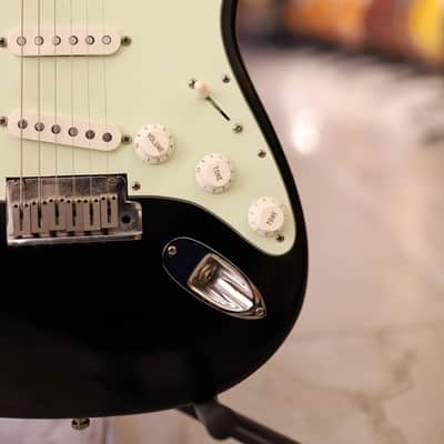 FENDER 40TH ANNIVERSARY USA STRATOCASTER 1994 BLACK image 3