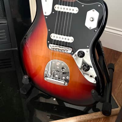 Fender American Professional Classic Jaguar 2025 - Present - 3-Color Sunburst image 1