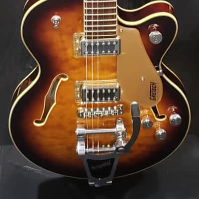 GRETSCH G5655T-QM ELECTROMATIC® CENTER BLOCK JR. SINGLE-CUT QUILTED MAPLE WITH BIGSBY® SWEET TEA 2023 image 1