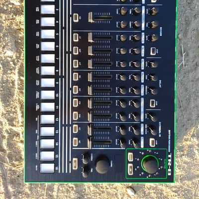 Roland TR8, parfait état image 2