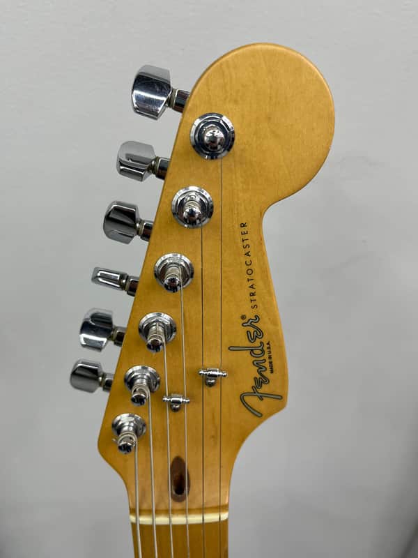 1993 Fender American Standard Stratocaster Stratocaster American Standard 1993 - Tricolor burst