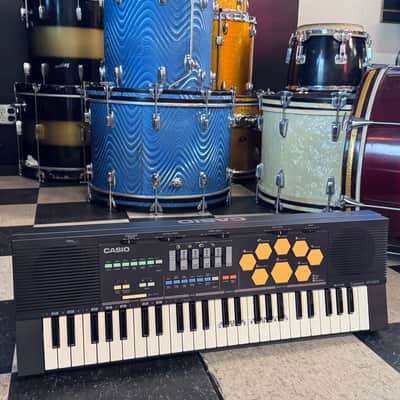 Casio MT-520 Keyboard / Drum Machine 1980s