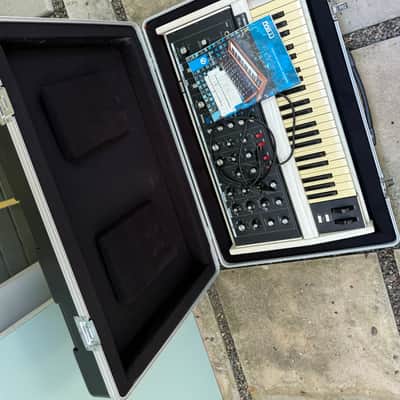 Moog Minimoog Voyager Old School 44-Key Monophonic Synthesizer 2008 - 2009 - Whitewash Cabinet image 8