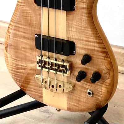 Alembic Essence  1992 Natural image 10