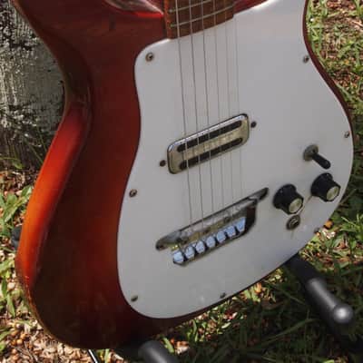 Rickenbacker 425 1967 Fireglo image 4