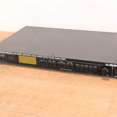 TC Electronic TC 1128 Programmable 28-Band Graphic EQ/Spectrum Analyzer CG01VQ4 image 1