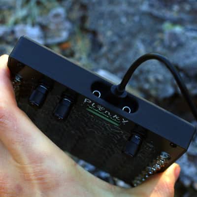Plinky V3 polyphonic 8-voice touch synthesiser image 5