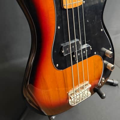 Squier Classic Vibe 70's Precision Bass 4-String Bass Guitar 3-Tone Sunburst (195) image 5