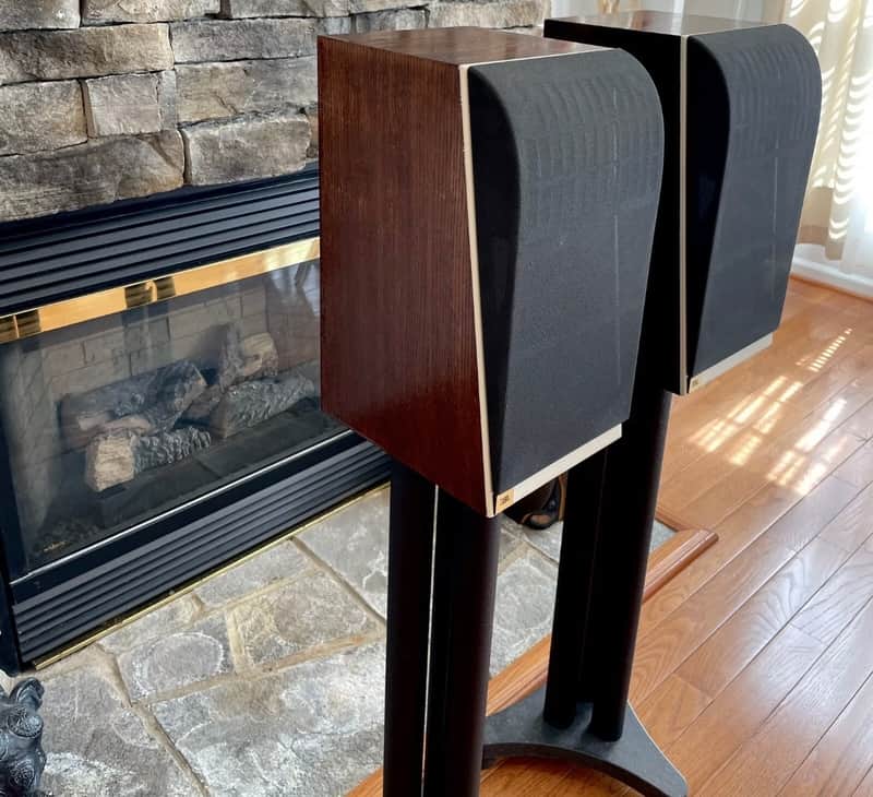 JBL L1 Speakers < Incredible Condition > A+ image 1