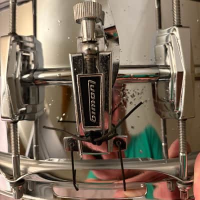 Ludwig No. 402 Supraphonic 6.5x14" 10-Lug Aluminum Snare Drum with Pointed Blue/Olive Badge 1969 - 1979 - Chrome-Plated image 12