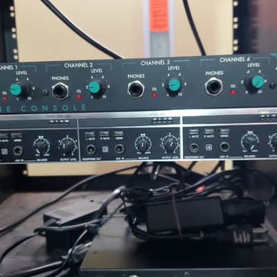 Behringer Powerplay Pro HA4400 Rackmount Headphone Distribution Amplifier image 6