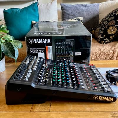 Yamaha MG12X-CV **Excellent Condition** Original Box & Manuals image 6
