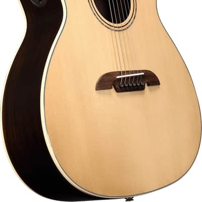 Alvarez AG70CE Grand Auditorium Acoustic-Electric Guitar, Solid Spruce Top image 4