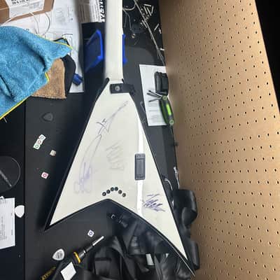 Jackson Pro Series Matt Tuck Signature Rhoads 2009 - 2010 - Snow White with Black Bevels image 4