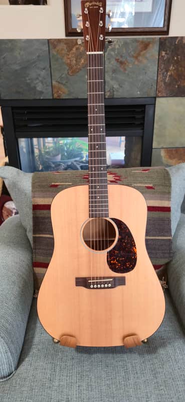 Martin D-18
