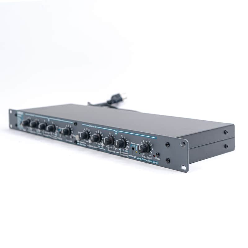 Ashly XR1001 2-Way Stereo / 3-Way Mono Crossover with 24dB/Octave