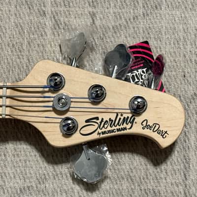 Sterling Joe Dart 4 string 2024 crop - Natural image 5