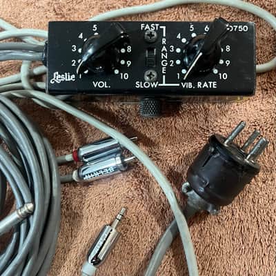 Vintage 1970’s Pair Leslie Model 60 Vibrato Speakers w/Original Controller & Cables~ULTRA CLEAN image 9
