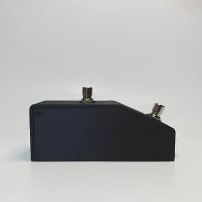 PdLS 3D Profile-matching AUX switch for Boss ES-8 - Matte black image 2