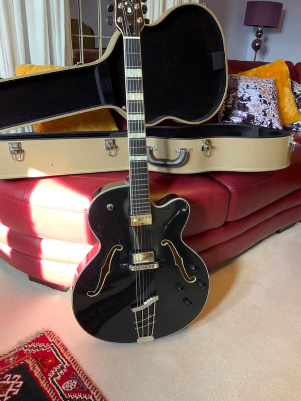 Hofner Committee 2014 Black image 1