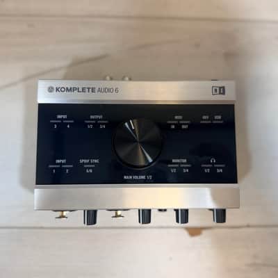 Native Instruments Komplete Audio 6 Gen 1 USB Audio Interface w/ Original Box & USB Cable 2010's image 2