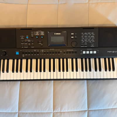 Yamaha PSR-E473 61 Key Portable Keyboard | Includes Soft Case image 1