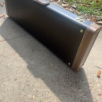 G&G Stratocaster/Telecaster case - Dark Brown Snakeskin, Light Brown accents, Gold Piping, and Hunter Green Interior image 5