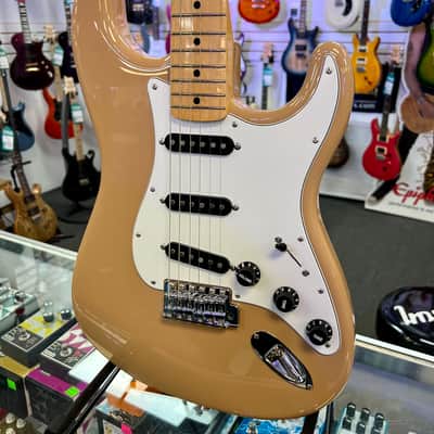 Fender Made in Japan Limited International Color Stratocaster®, Maple Fingerboard, Sahara Taupe image 3