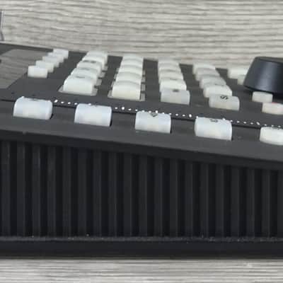 Icon Platform Nano image 11