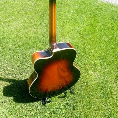 Levin De Luxe 1956 w/Pickup, All Original image 5