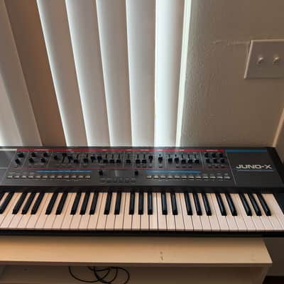 Roland Juno-X 61-Key Programmable Polyphonic Synthesizer 2022 - Present - Black