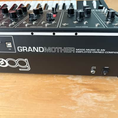 Moog Grandmother Dark 32-Key Semi-Modular Analog Synthesizer / Black Panel image 8