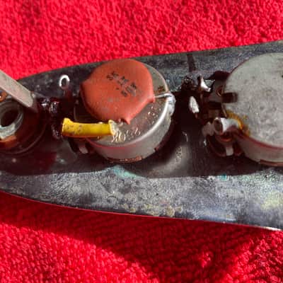 Fender original Jazz Bass complete electronics/knobs/plate 1966 image 8