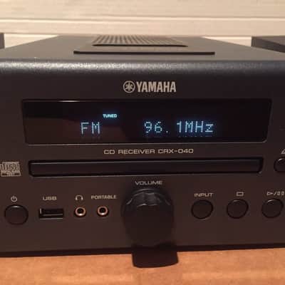 Yamaha CRX-040 CD Player iPod Dock Micro Portable USB Stereo Receiver Sound System Great Working image 2