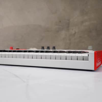 Alesis Micron Analog Modeling Synthesizer #59017 image 7