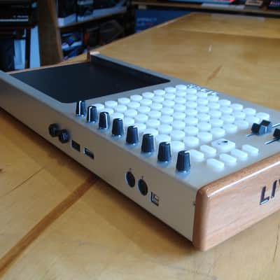 Livid Block Station image 3