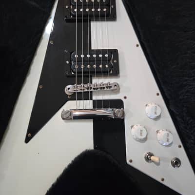 Gibson Custom Shop Michael Schenker 1971 Flying V Collector's Edition image 2
