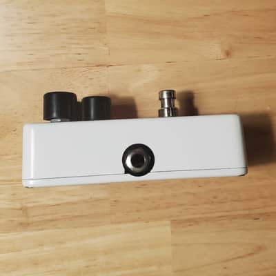 Electro-Harmonix Nano Big Muff Pi Distortion / Sustainer 2013 - Present - White / Black / Red image 6