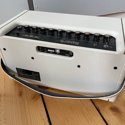Positive Grid Spark 40 40-Watt 2x4" Modeling Guitar Combo 2021 - Pearl White image 5