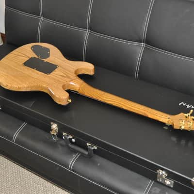 Luman Double Cutaway Natural image 12