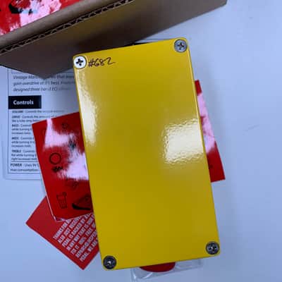 JHS Charlie Brown V4 2016 - Present - Yellow image 8