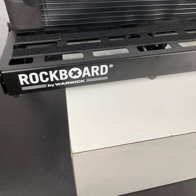 RockBoard DUO 2.3 Pedalboard, 28.4" x 5.6" w/ Softcase image 4