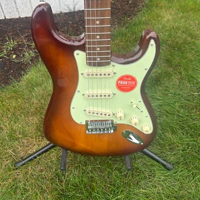 Squier Affinity series stratocaster - Honey burst image 2