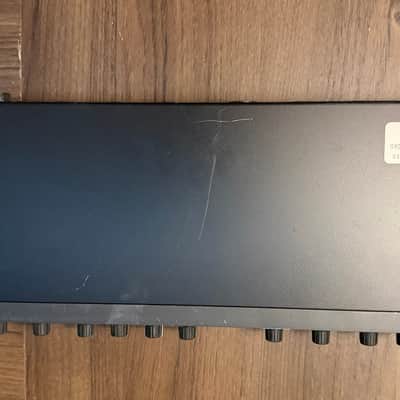 JBL M553 Stereo/ Mono Variable Crossover Working image 9