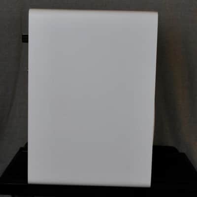 Yamaha HS5 5" Powered Studio Monitor (Pair) 2015 - Present - White image 6