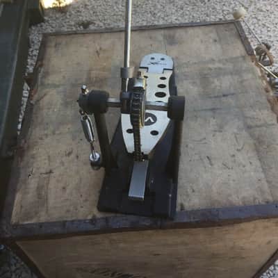 Basix V3 Bass Drum Pedal w Base Plate. Two-Tone Beater. P86285 image 3